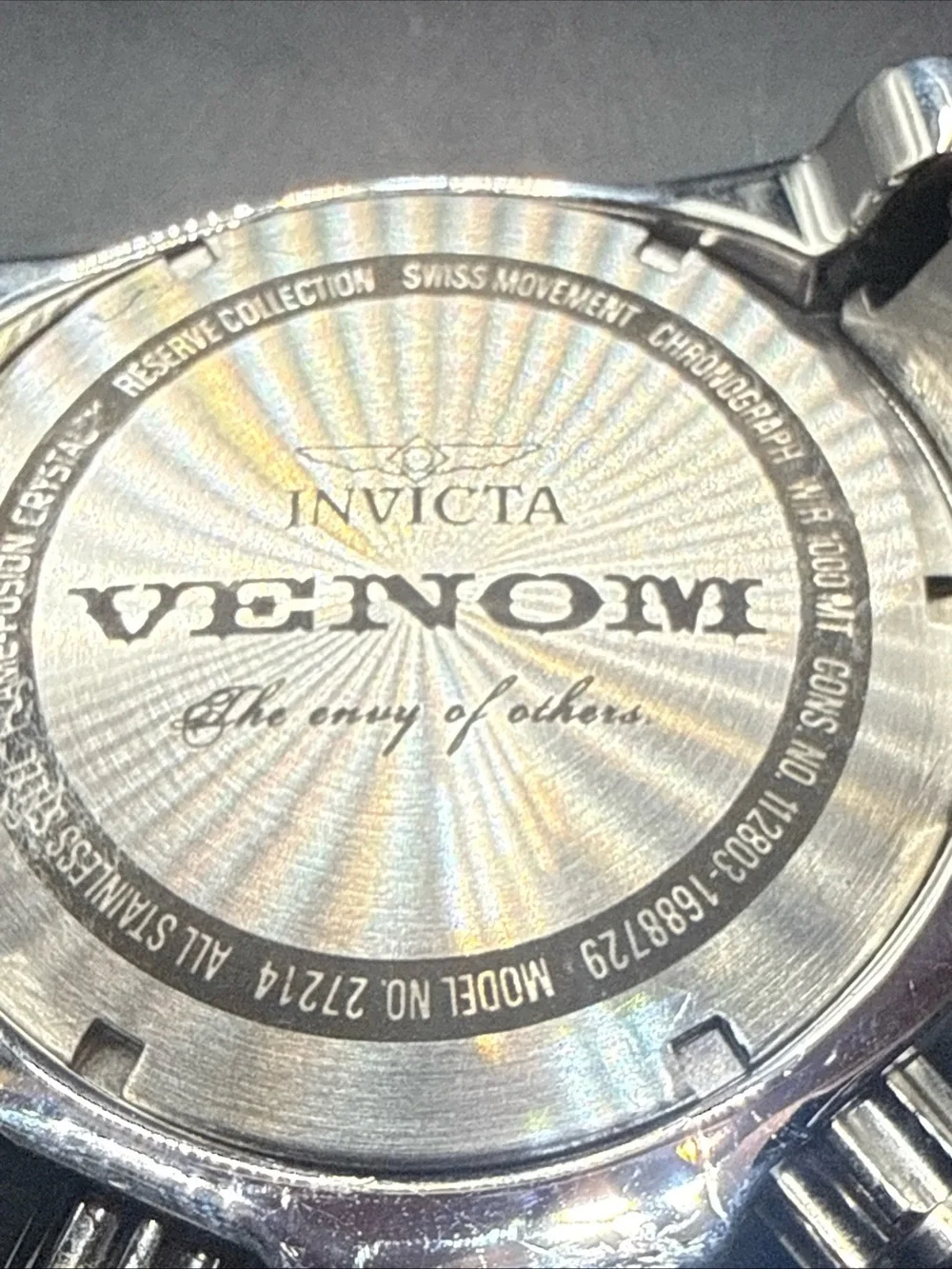 Invicta Reserve Venom  (Model 27214)  Gold Dial Red NEW BATTERY